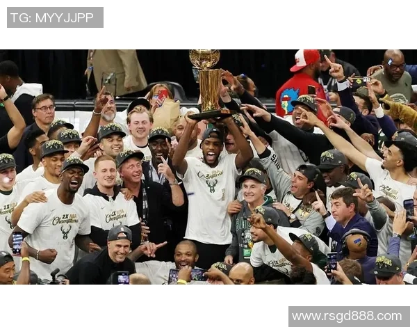 密尔沃基雄鹿全力冲击赛季巅峰之战强强对决点燃冠军悬念