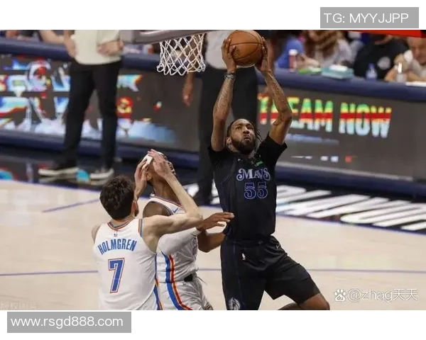 独行侠挑战快船 全新对决引爆NBA季后赛激烈战火